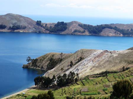 vuesuperbe  sur lac titicaca